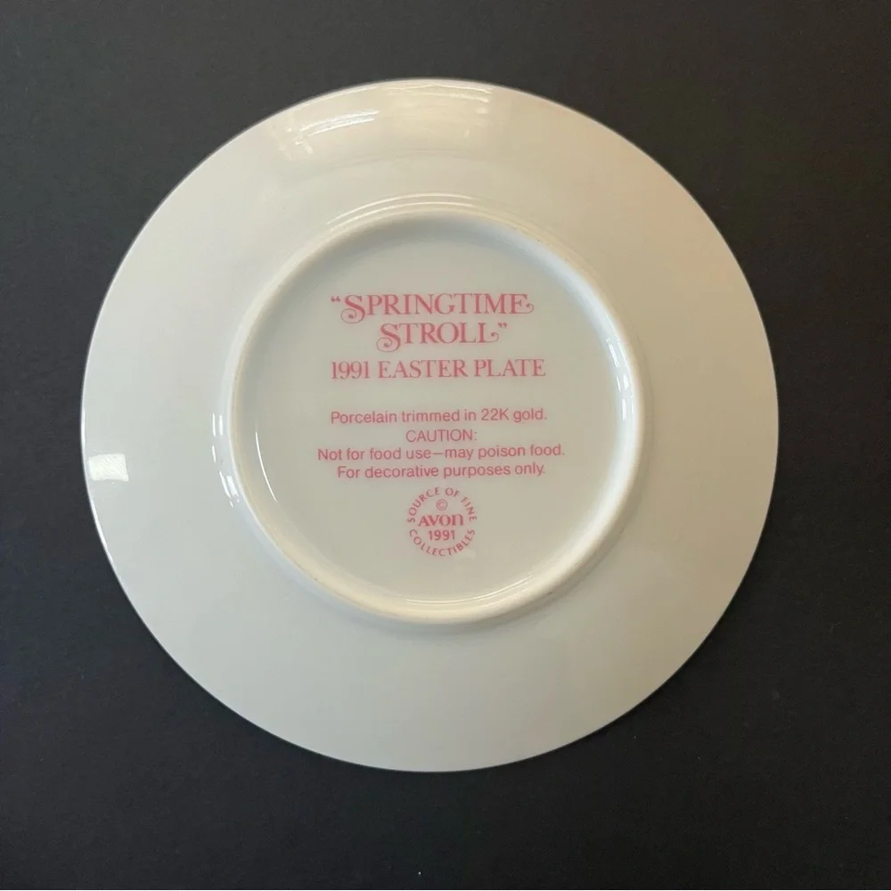 Vintage 22K‎ Gold Trimmed Avon Collectible Easter Porcelain Plates 1991-1996